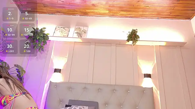 nicol snow online show from November 8, 1:11 pm