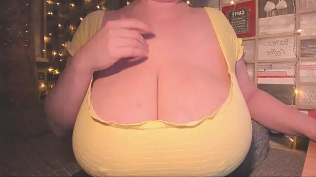 Snapshot of VickyBoobs chatting on January 29, 7:32 pm VickyBoobs online show from January 29, 7:32 pm