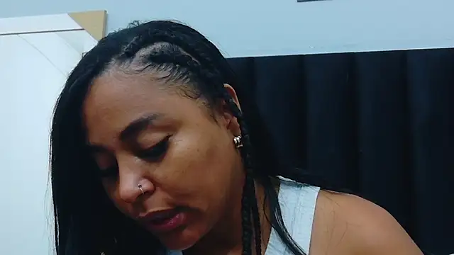 Snapshot of colombiamommy chatting on October 27, 12:31 pm colombiamommy online show from October 27, 12:31 pm