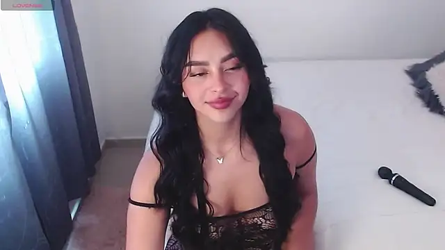 Melaniie01 online show from February 3, 9:42 pm