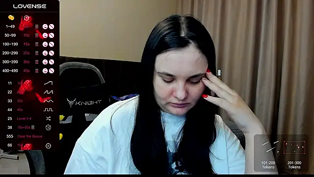 Snapshot of AlanaBrox chatting on January 13, 4:12 pm AlanaBrox online show from January 13, 4:12 pm