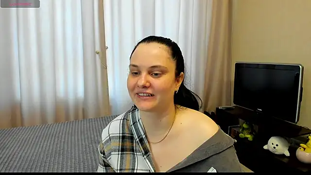 AlanaBrox online show from May 18, 10:43 am