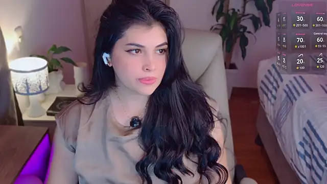 Alyaa s online show from April 28, 1:04 am