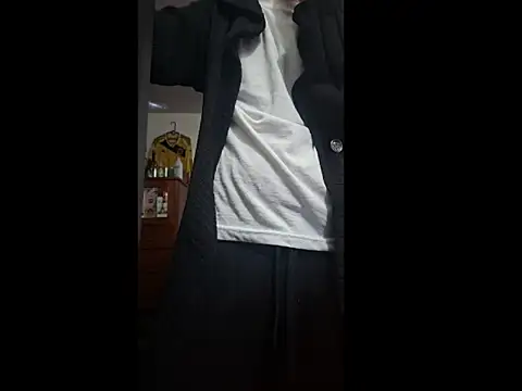 Snapshot of ALBEIROFOOTBALL1992 chatting on February 9, 5:00 am ALBEIROFOOTBALL1992 online show from February 9, 5:00 am