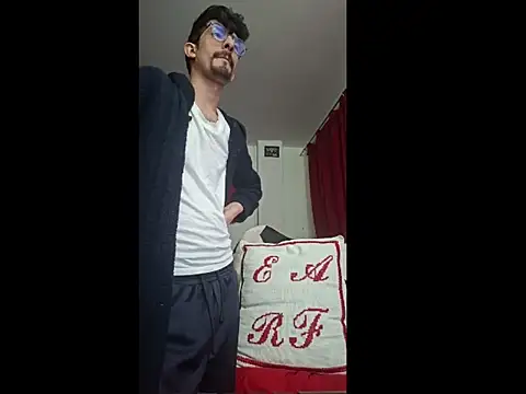 Snapshot of ALBEIROFOOTBALL1992 chatting on February 22, 5:08 am ALBEIROFOOTBALL1992 online show from February 22, 5:08 am