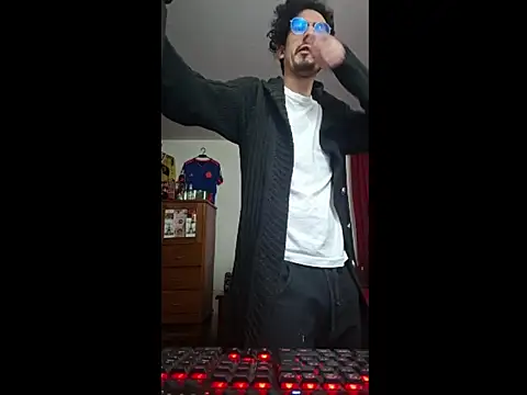 Snapshot of ALBEIROFOOTBALL1992 chatting on March 15, 5:02 am ALBEIROFOOTBALL1992 online show from March 15, 5:02 am