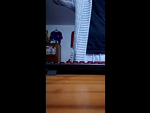 Snapshot of ALBEIROFOOTBALL1992 chatting on March 23, 4:38 am ALBEIROFOOTBALL1992 online show from March 23, 4:38 am