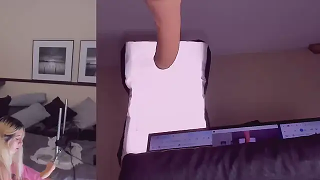 Lizzy Lace online show from January 11, 3:55 am