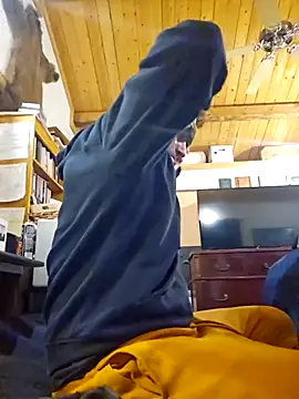 Sitka 86 online show from November 30, 1:59 pm