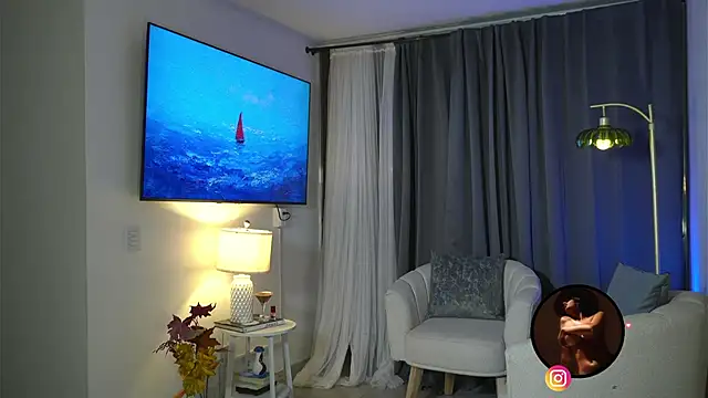 kendall ruiz online show from December 3, 11:03 pm