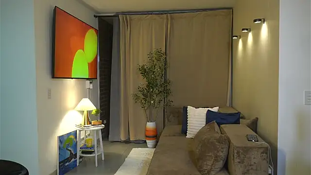 kendall ruiz online show from May 8, 11:43 pm