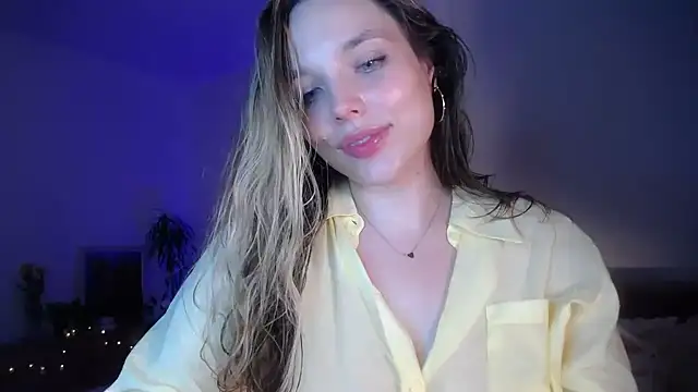Snapshot of Sara_Browney chatting on July 4, 1:34 am Sara Browney online show from July 4, 1:34 am