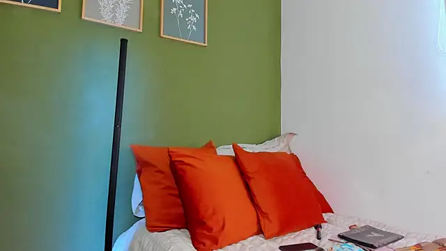 karlye 5 online show from May 18, 11:49 am
