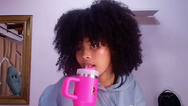 Snapshot of naia_blessed chatting on September 30, 7:19 pm naia blessed online show from September 30, 7:19 pm