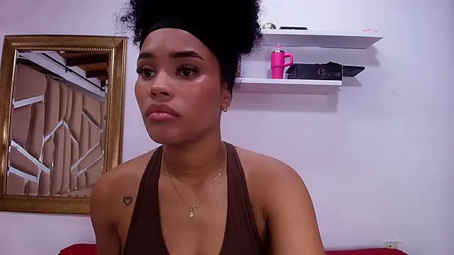 Snapshot of naia_blessed chatting on October 9, 7:12 pm naia blessed online show from October 9, 7:12 pm