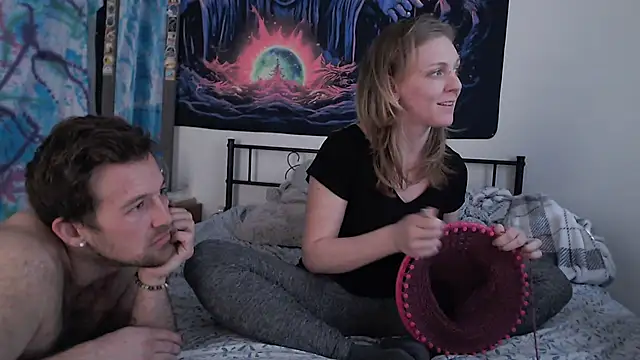 Snapshot of coryandthepeach chatting on January 19, 11:10 pm coryandthepeach online show from January 19, 11:10 pm
