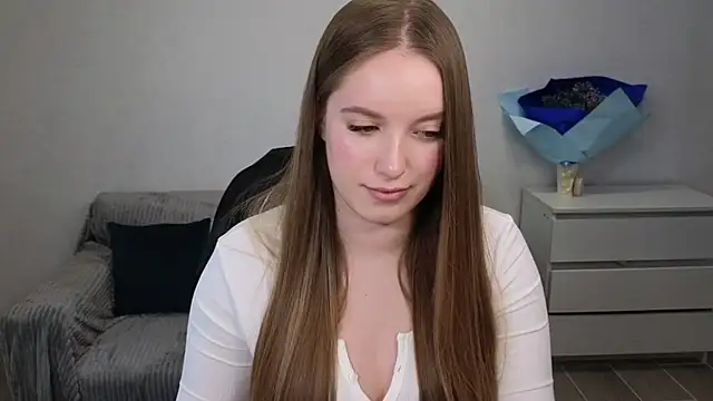 EvaMaddison online show from December 20, 8:38 am