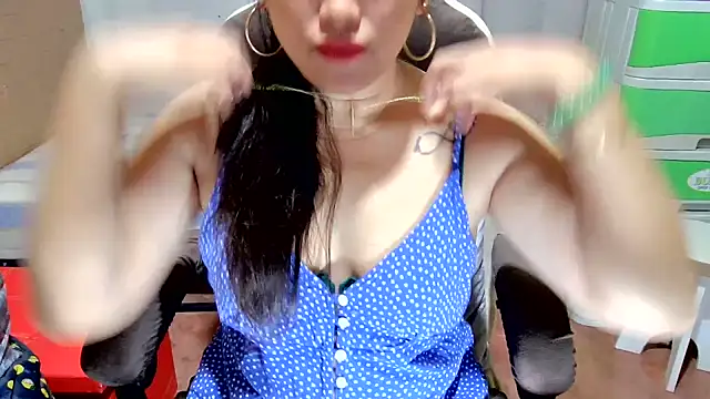 M e c e l online show from May 13, 3:09 pm