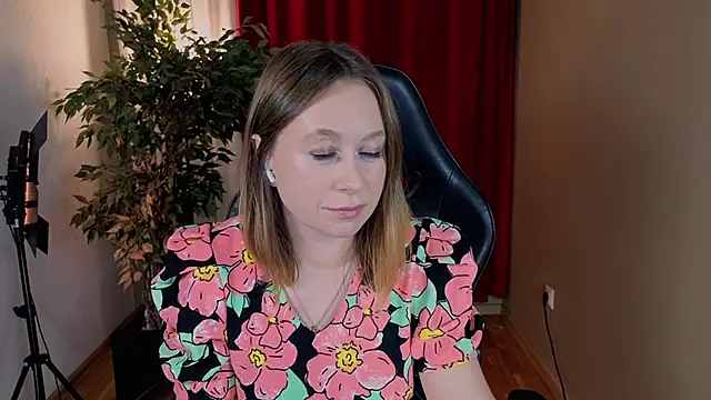 BrookeEvans online show from October 29, 12:57 am