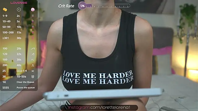 Snapshot of Lorettelorena chatting on January 20, 8:18 pm Lorettelorena online show from January 20, 8:18 pm