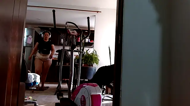 Diosasky online show from February 11, 1:05 pm