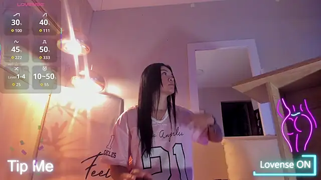 bonie lov online show from December 1, 10:48 pm