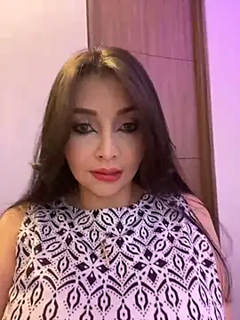 KateLatorre online show from November 25, 9:15 pm