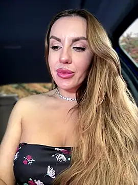 Kalli Fornia online show from October 5, 8:12 am