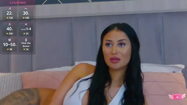 EmyLaveau online show from February 21, 9:13 am