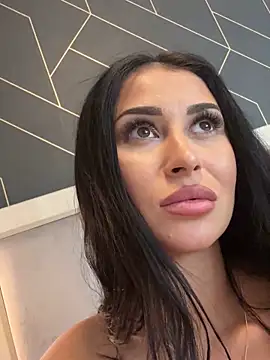 EmyLaveau online show from February 21, 12:17 pm