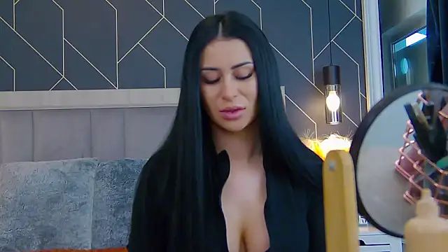 EmyLaveau online show from February 13, 6:31 am