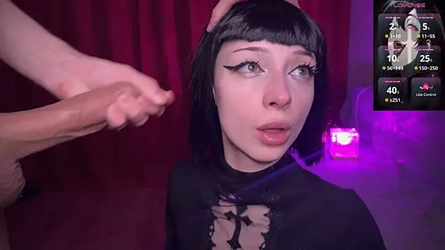 Snapshot of Handsomepure chatting on January 6, 12:16 am Handsomepure online show from January 6, 12:16 am