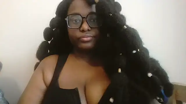 Snapshot of MissCC99 chatting on November 18, 5:17 pm MissCC99 online show from November 18, 5:17 pm