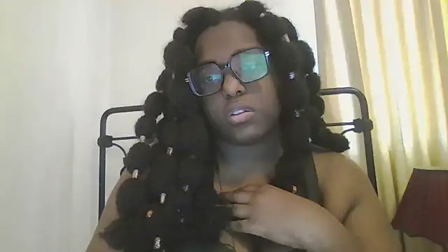 Snapshot of MissCC99 chatting on February 28, 2:18 pm MissCC99 online show from February 28, 2:18 pm