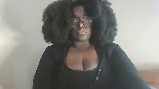 Snapshot of MissCC99 chatting on June 2, 10:12 pm MissCC99 online show from June 2, 10:12 pm