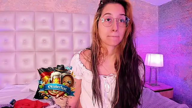 Snapshot of Abby_Sweet1_ chatting on October 1, 11:38 am Abby Sweet1 online show from October 1, 11:38 am