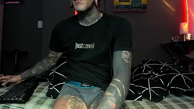 Snapshot of josh__ackerman chatting on March 7, 11:51 am josh ackerman online show from March 7, 11:51 am