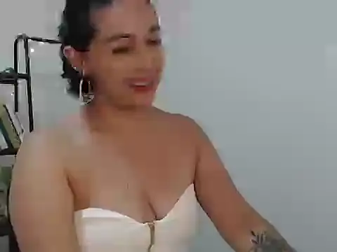 Snapshot of camii_7 chatting on February 14, 9:32 pm camii 7 online show from February 14, 9:32 pm