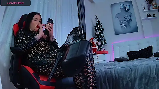 Snapshot of cokeyspeed69 chatting on December 21, 2:47 pm cokeyspeed69 online show from December 21, 2:47 pm