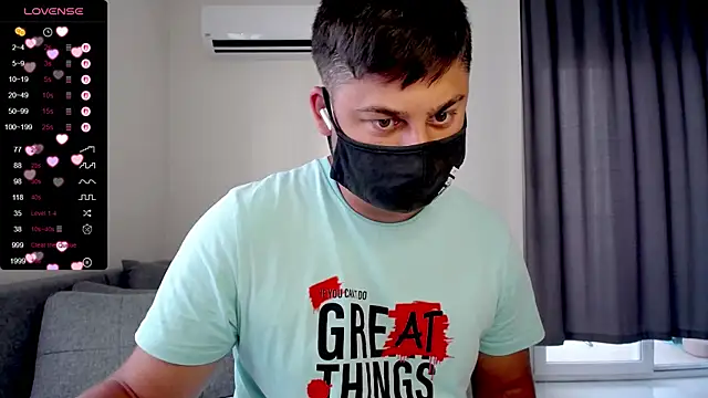 Snapshot of Tomguys chatting on September 25, 1:59 pm Tomguys online show from September 25, 1:59 pm