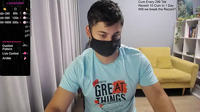 Snapshot of Tomguys chatting on October 24, 7:49 am Tomguys online show from October 24, 7:49 am