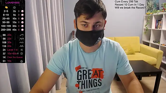 Snapshot of Tomguys chatting on October 30, 7:43 am Tomguys online show from October 30, 7:43 am