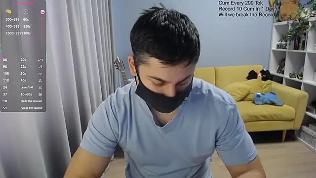 Snapshot of Tomguys chatting on March 2, 7:09 am Tomguys online show from March 2, 7:09 am