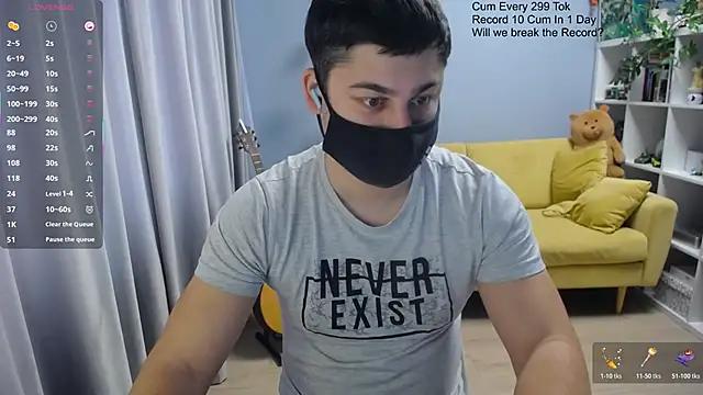 Snapshot of Tomguys chatting on March 15, 7:36 am Tomguys online show from March 15, 7:36 am