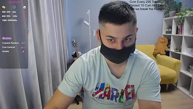 Snapshot of Tomguys chatting on March 23, 7:45 am Tomguys online show from March 23, 7:45 am