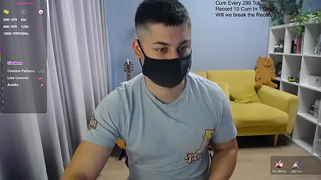 Snapshot of Tomguys chatting on March 28, 6:57 am Tomguys online show from March 28, 6:57 am