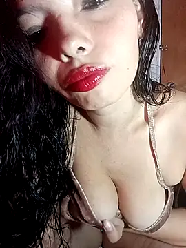 Melanymartinez105 online show from March 29, 9:15 pm