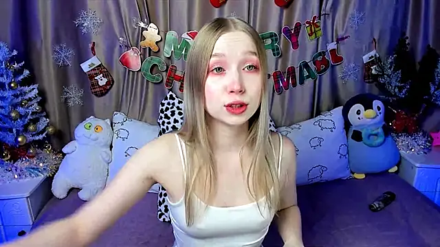 Snapshot of LilyStarlight chatting on December 21, 3:25 am LilyStarlight online show from December 21, 3:25 am