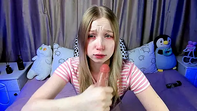 Snapshot of LilyStarlight chatting on January 4, 4:12 am LilyStarlight online show from January 4, 4:12 am