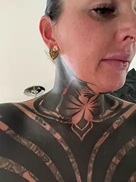 Snapshot of InkedBiitch chatting on October 26, 2:12 pm InkedBiitch online show from October 26, 2:12 pm